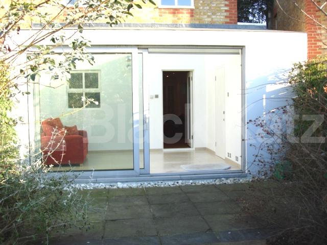 			2 BED / 2 BATH HOUSE WITH GARDEN!, 2 Bedroom, 1 bath, 1 reception House			 Harmood Street, CAMDEN